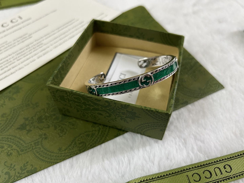 GG Interlocking G Bangle Bracelet
