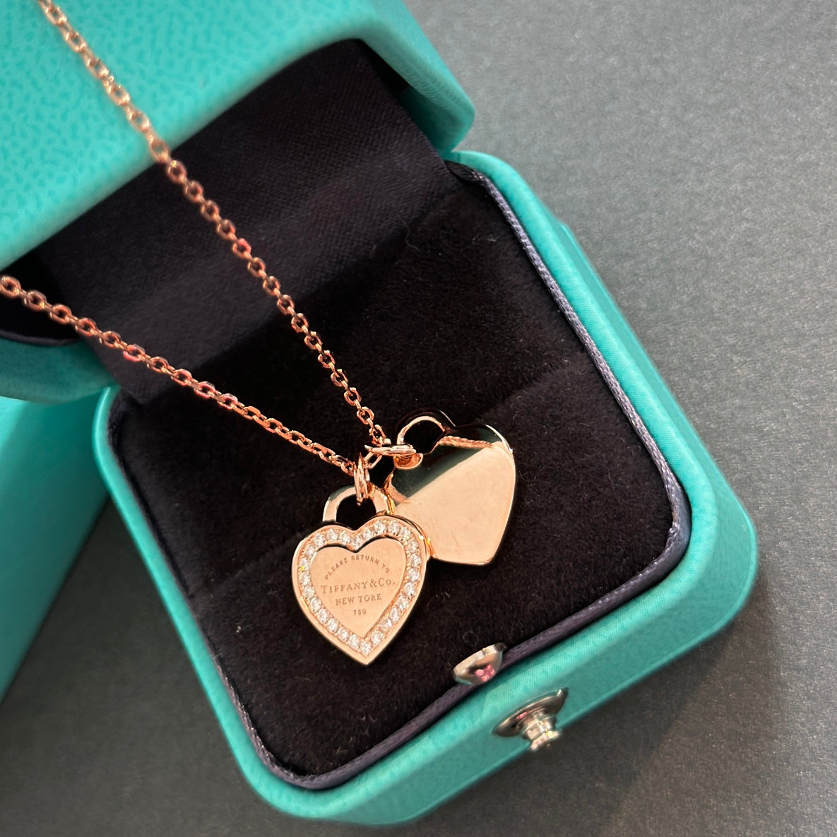 18K T Red Double Heart Diamond Necklaces