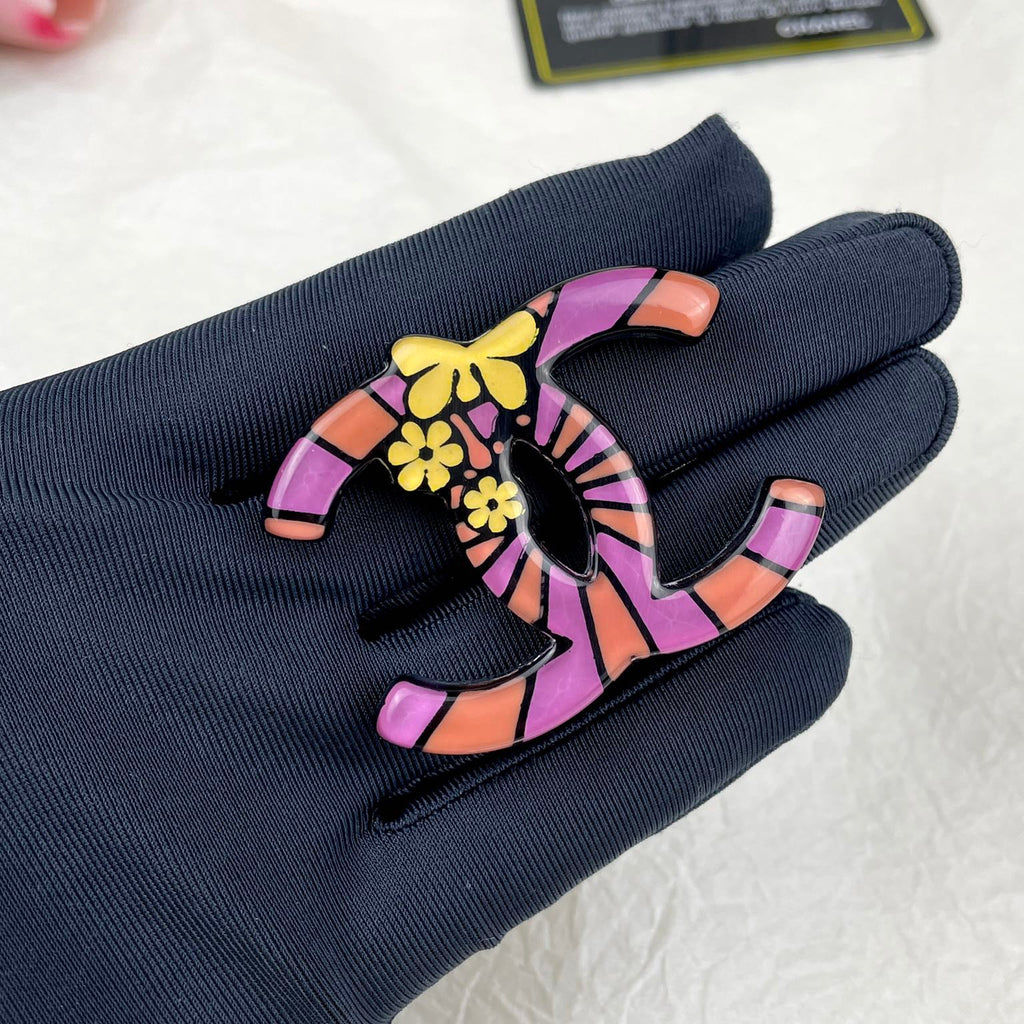 18K CC Pink Resin Brooch