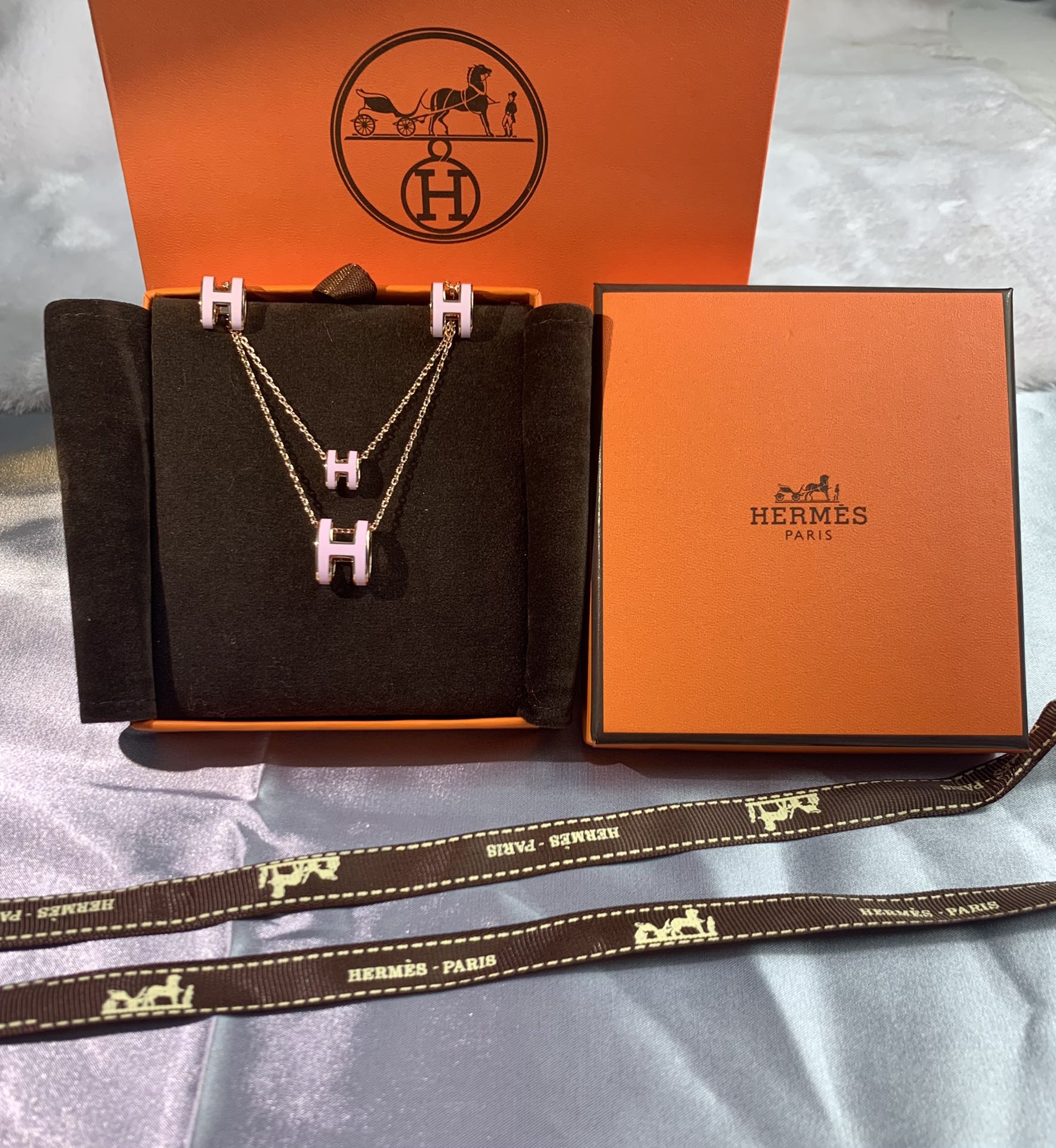 18K Mini Pop H Pink Necklace