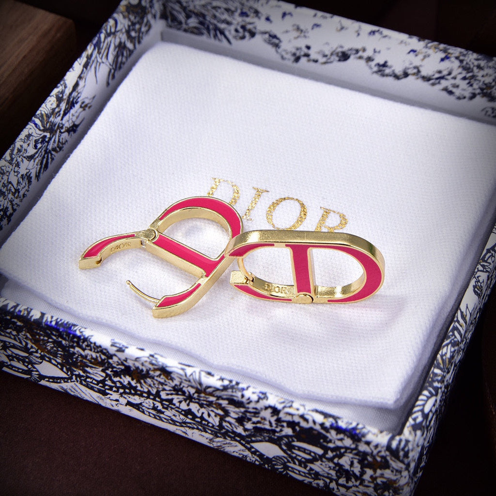 18K CD 30 Montaigne Rani Pink Earrings