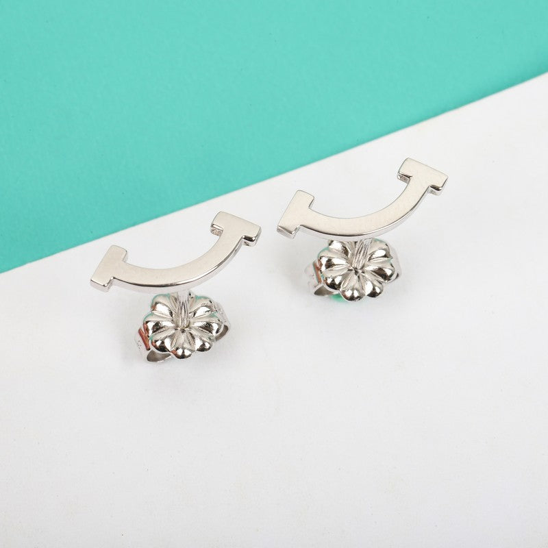 18K T Smile Diamond Earrings