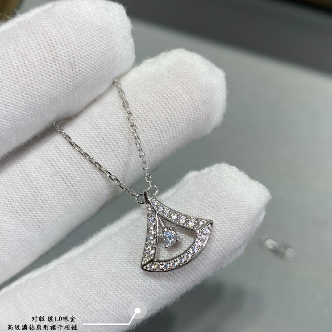 18K Divas' Dream Pave Diamond Openwork Necklace