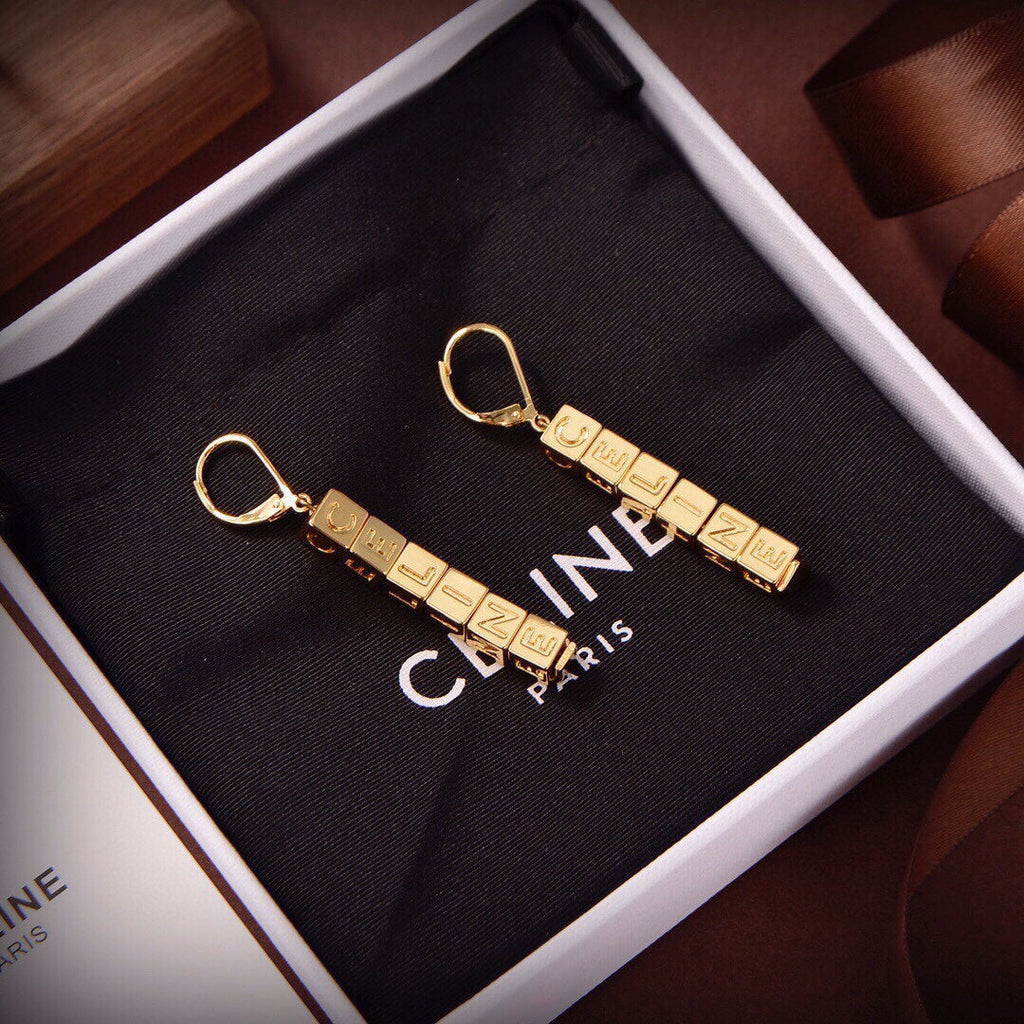 18K Triomphe Script Cube Earrings
