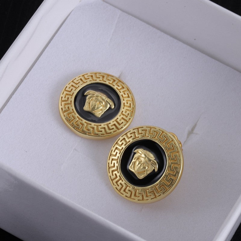 18K Vers Round Earrings