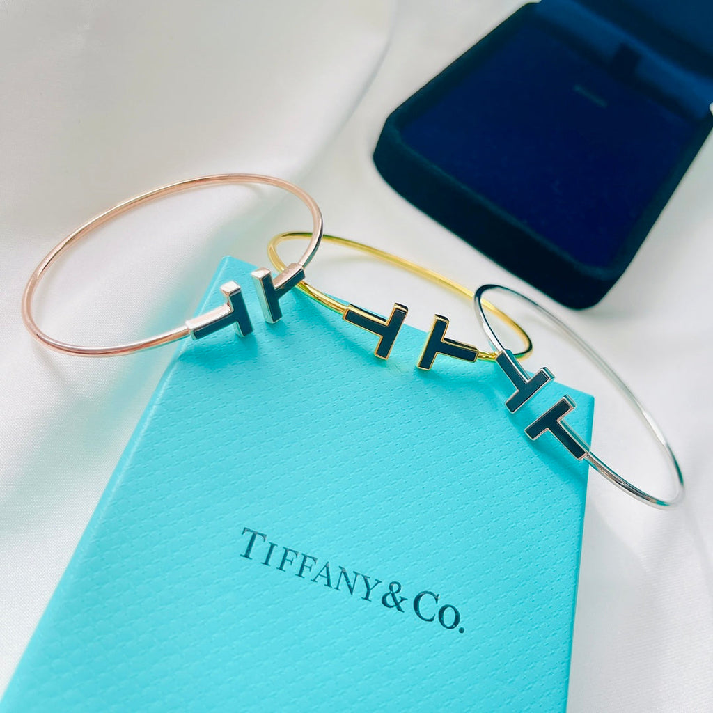 18K T Black Bracelet